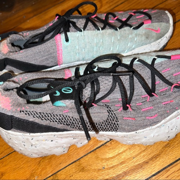 Nike running shoes - Picture 3 of 3